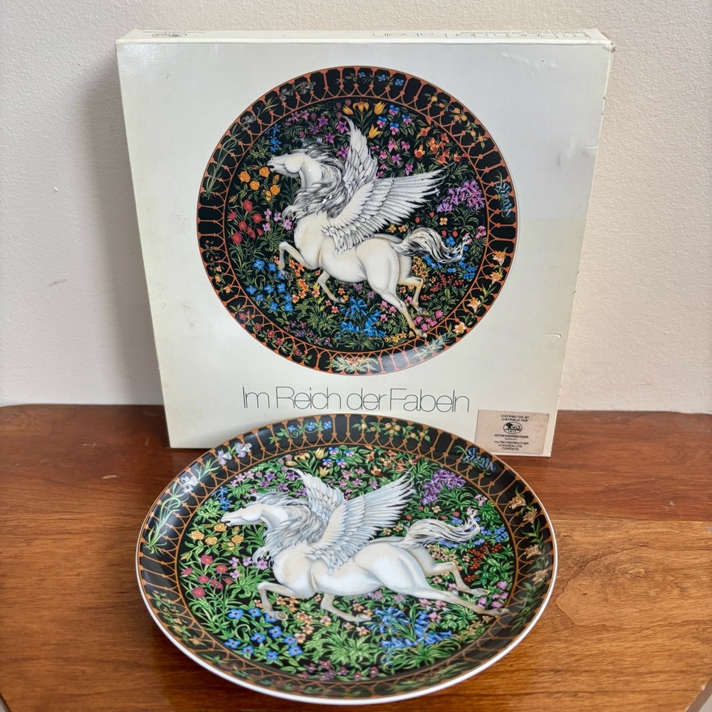 Vintage World of Legends Pegasus Plate